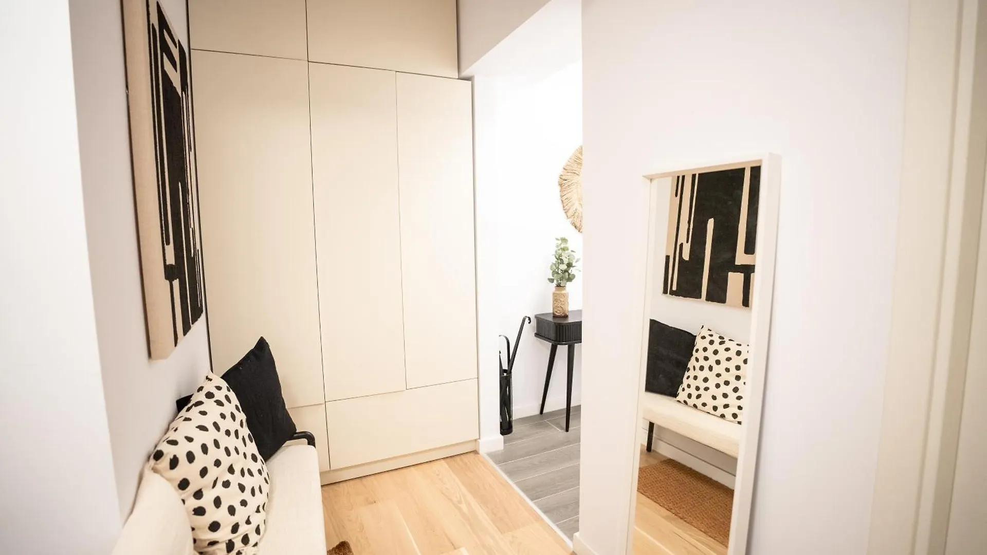 Apartmán The Level Sanctuary: Free Parking & Netflix Bukurešť 0*,  Rumunsko